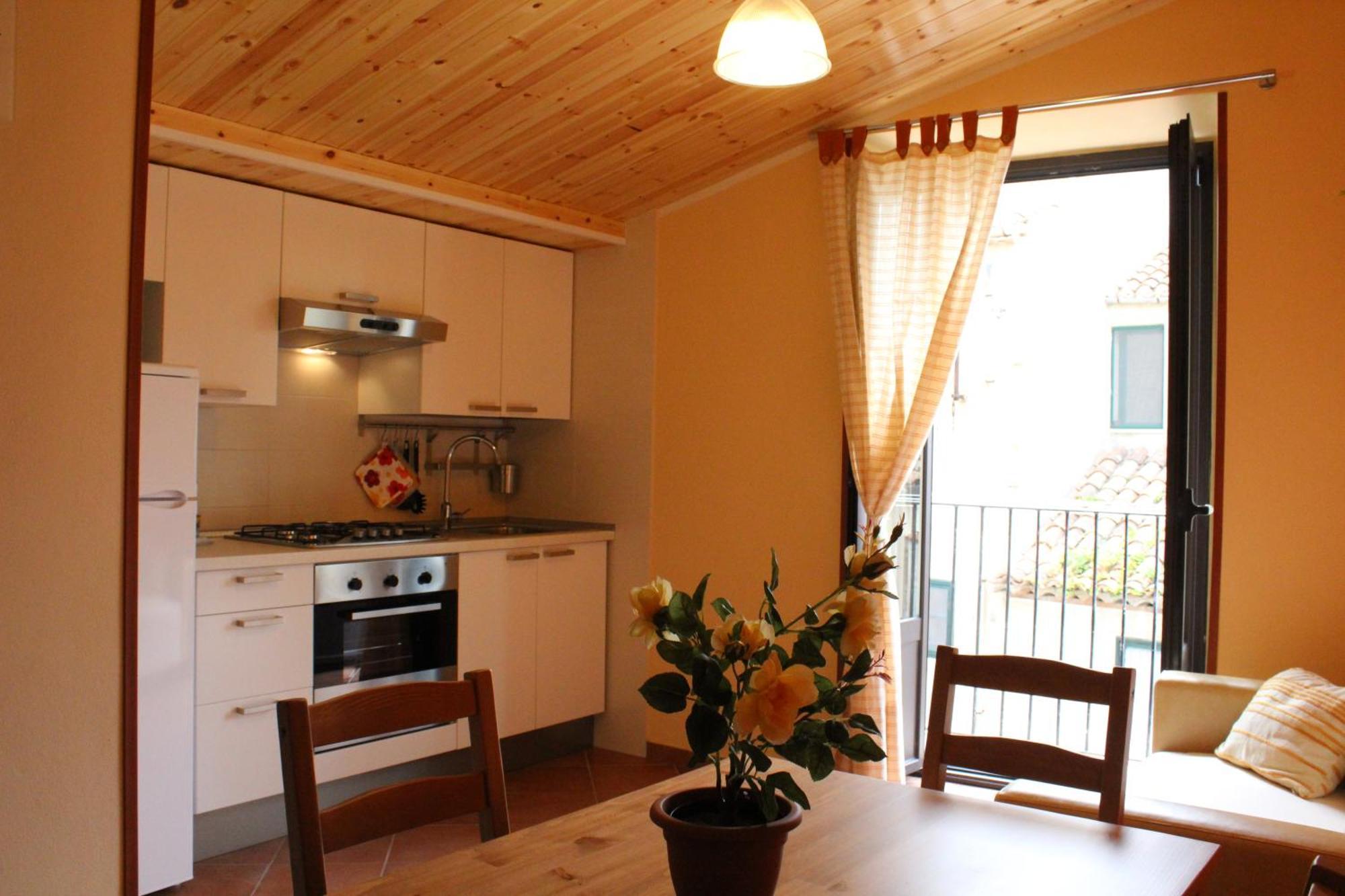 Gaia Holidays Apartments Чефалу Номер фото